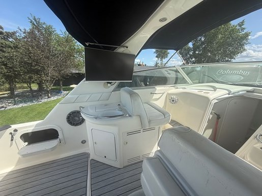 1997 Sea Ray Sundancer 330 Photo 31 of 101