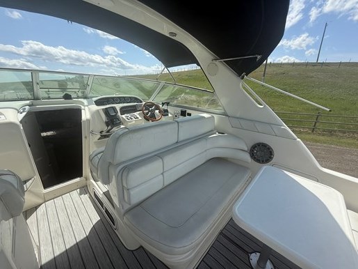 1997 Sea Ray Sundancer 330 Photo 27 of 101