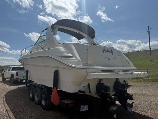 1997 Sea Ray Sundancer 330 Photo 7 of 101