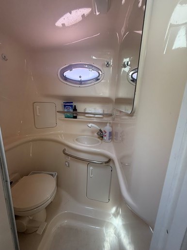 1997 Sea Ray Sundancer 330 Photo 94 of 101