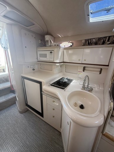 1997 Sea Ray Sundancer 330 Photo 95 of 101
