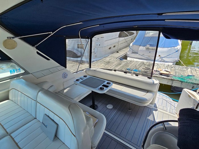 1998 Sea Ray 330 Sundancer Photo 6 sur 20