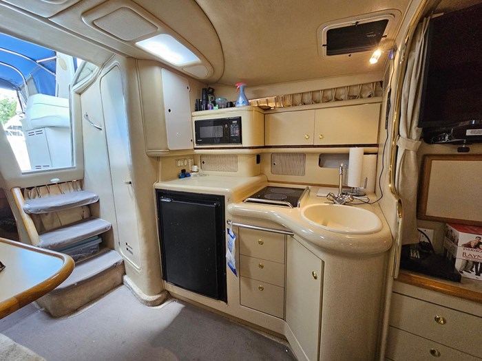 1998 Sea Ray 330 Sundancer Photo 11 sur 20