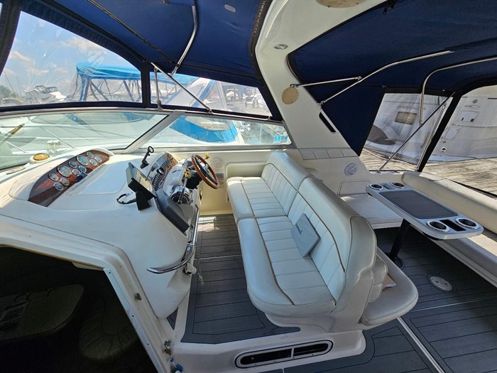 1998 Sea Ray 330 Sundancer Photo 7 sur 20