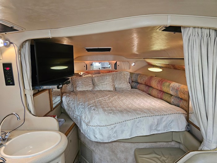 1998 Sea Ray 330 Sundancer Photo 16 sur 20