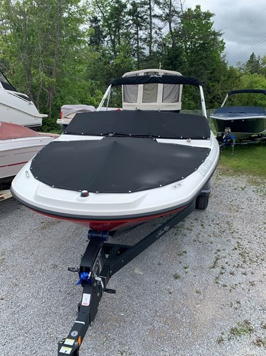 2018 Sea Ray SPX 190 Photo 3 of 32