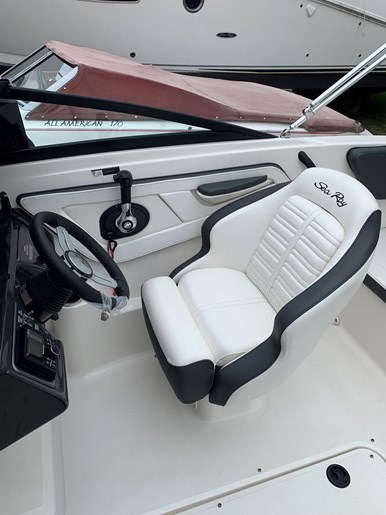 2018 Sea Ray SPX 190 Photo 18 of 32
