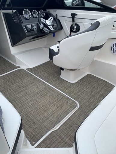 2018 Sea Ray SPX 190 Photo 16 of 32