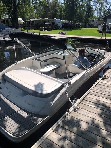 2018 Sea Ray SPX 190 Photo 11 of 32