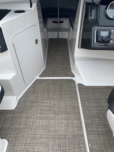 2018 Sea Ray SPX 190 Photo 23 of 32
