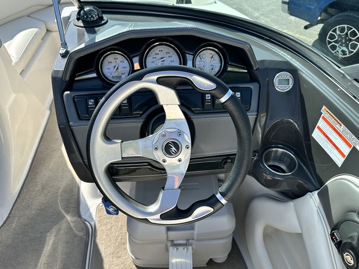 2013 Monterey Sport Boat 204FS Photo 17 of 26