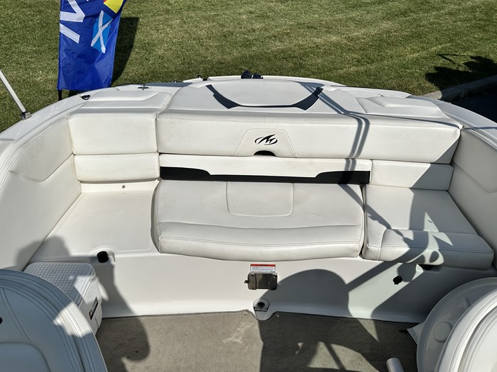 2013 Monterey Sport Boat 204FS Photo 7 of 26