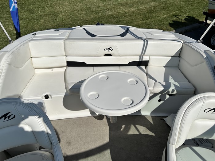 2013 Monterey Sport Boat 204FS Photo 5 of 26