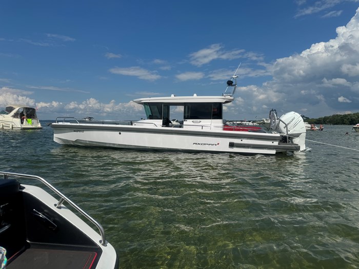 2022 Axopar 28 cabin Photo 1 of 26