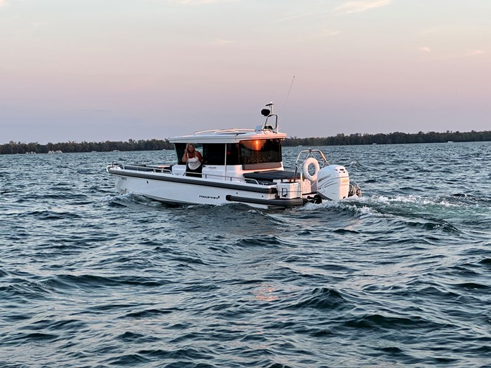2022 Axopar 28 cabin Photo 8 of 26