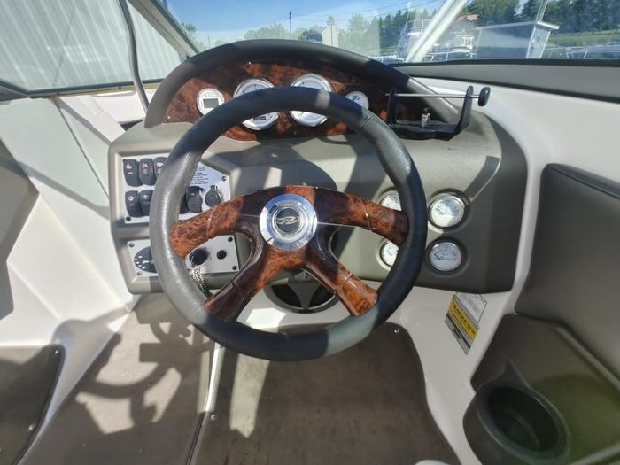 2005 Regal 2200 BOWRIDER Photo 6 of 10