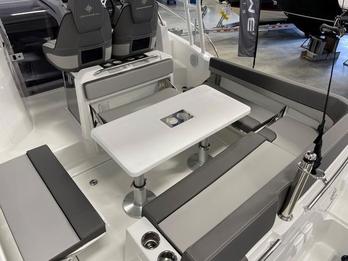 2023 Jeanneau LEADER 9.0 WA Photo 6 sur 13