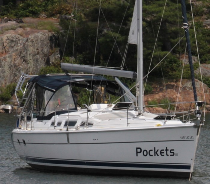2004 Hunter 44 DS (426) Photo 1 of 26