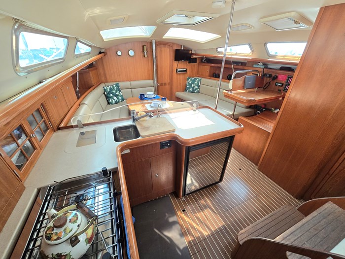 2004 Hunter 44 DS (426) Photo 6 of 26