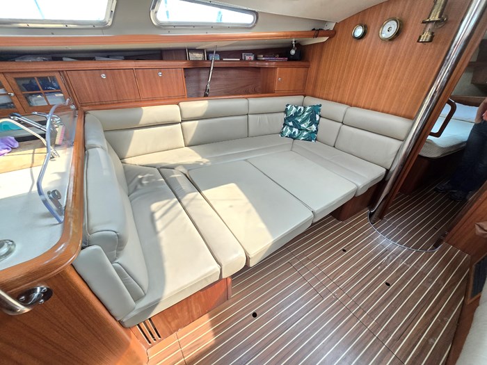 2004 Hunter 44 DS (426) Photo 14 of 26