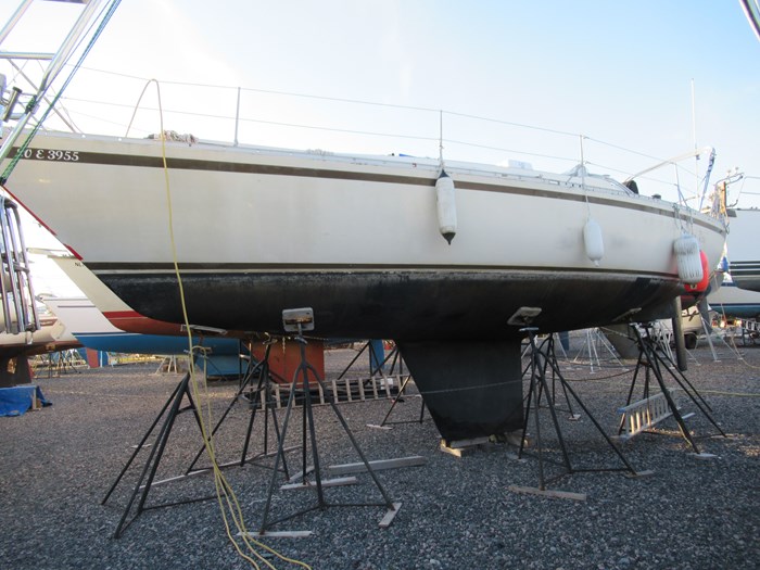 1981 CS Yachts 36 Deep Draft Version Photo 3 of 25