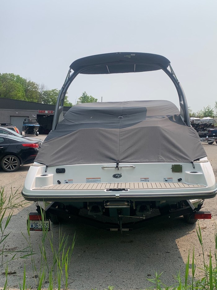2021 Yamaha 2022  212SD - Used - Only 21 Hours! Photo 3 of 8