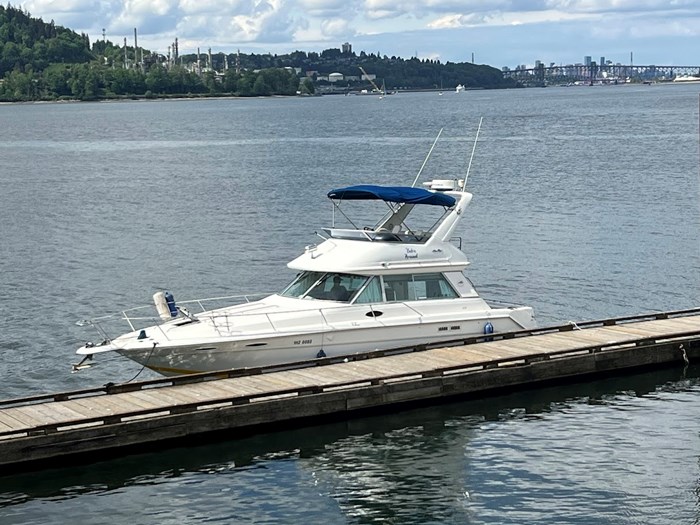 1992 Sea Ray 370 Sedan Bridge Photo 3 of 13