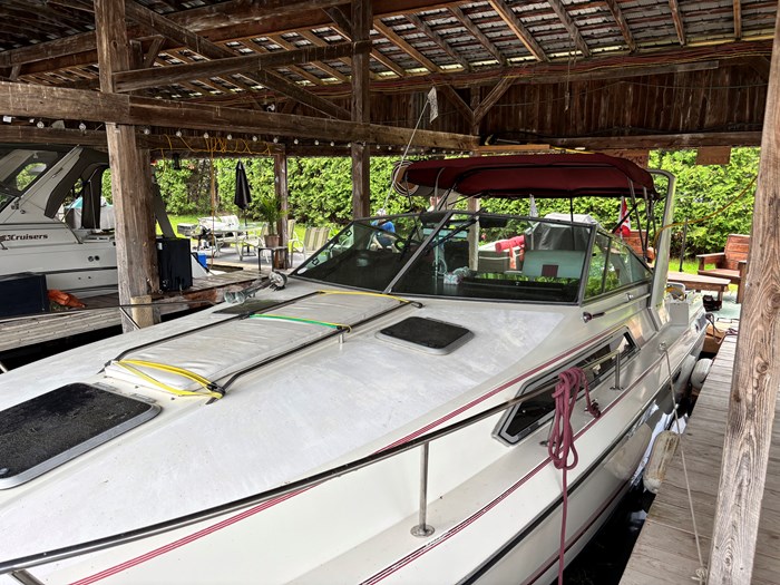 1990 Thundercraft 290 Photo 2 of 14