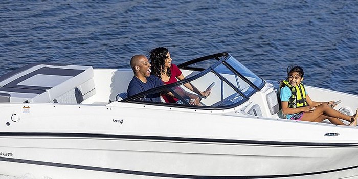 2024 Bayliner VR4 Bowrider Photo 4 of 9