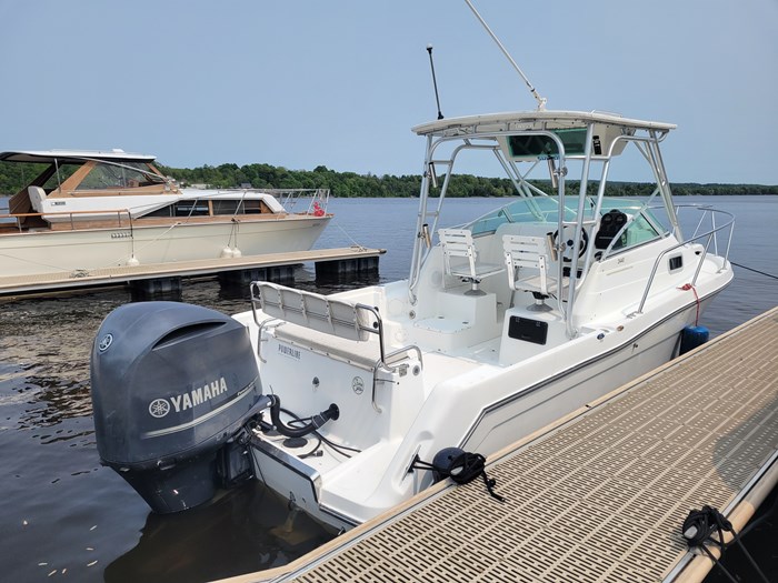 2000 robalo 2440 Photo 2 of 32