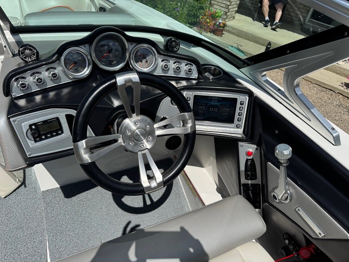 2016 Mastercraft X46 Photo 5 of 13