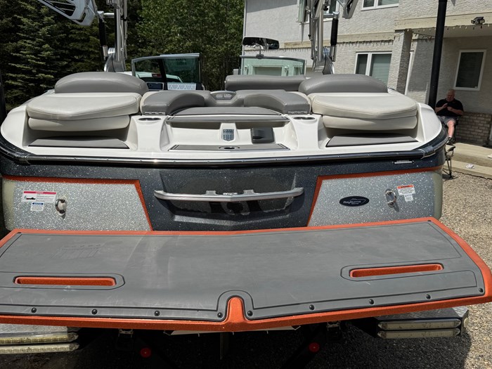 2016 Mastercraft X46 Photo 12 of 13