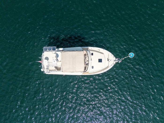2005 Mainship 400 Trawler Photo 7 of 37