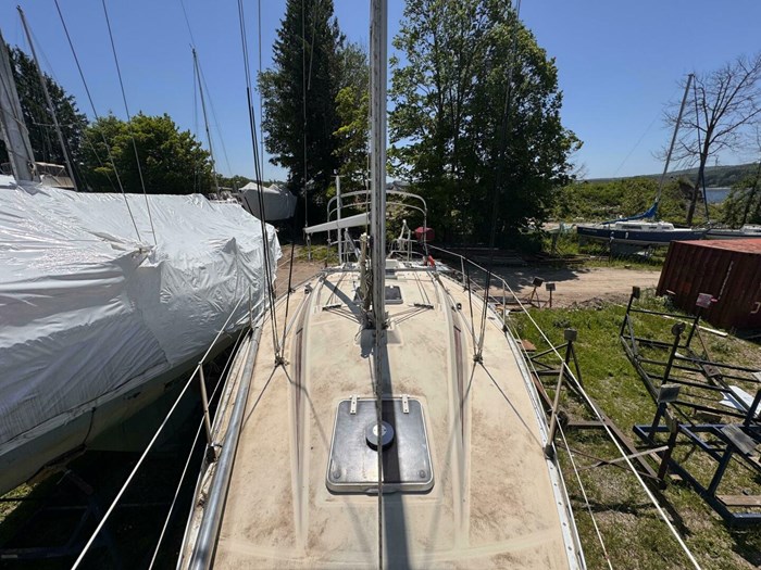 1984 Beneteau 32.5 First Photo 10 sur 22
