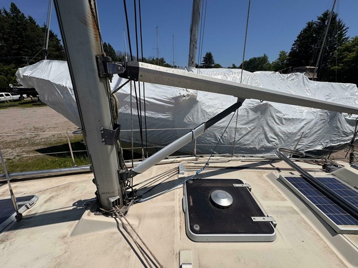 1984 Beneteau 32.5 First Photo 12 sur 22