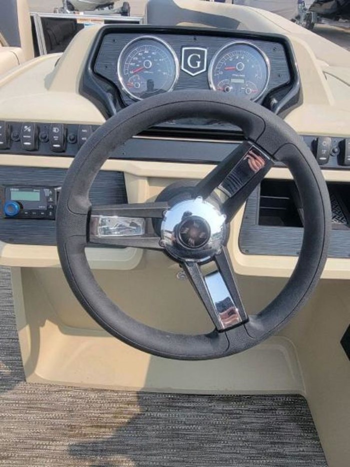 2025 Godfrey Pontoons SWEETWATER 2086 CRUISE SE Photo 21 of 29