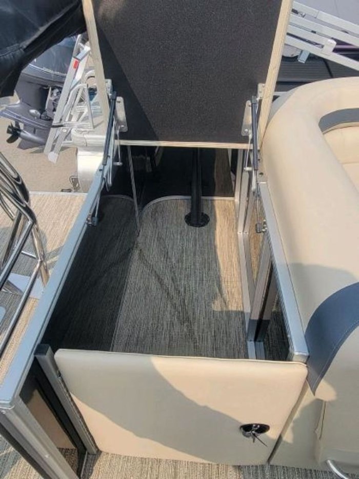 2025 Godfrey Pontoons SWEETWATER 2086 CRUISE SE Photo 25 of 29