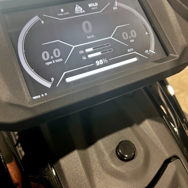2024 Taiga Performance Premium Electric PWC Photo 4 of 5