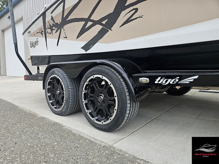 2010 Tige RZ2 Photo 7 of 20