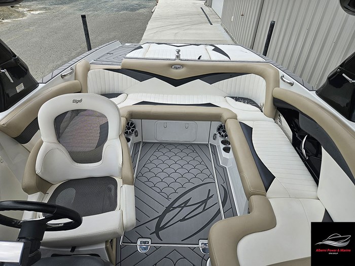 2010 Tige RZ2 Photo 17 of 20