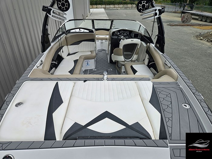 2010 Tige RZ2 Photo 19 of 20