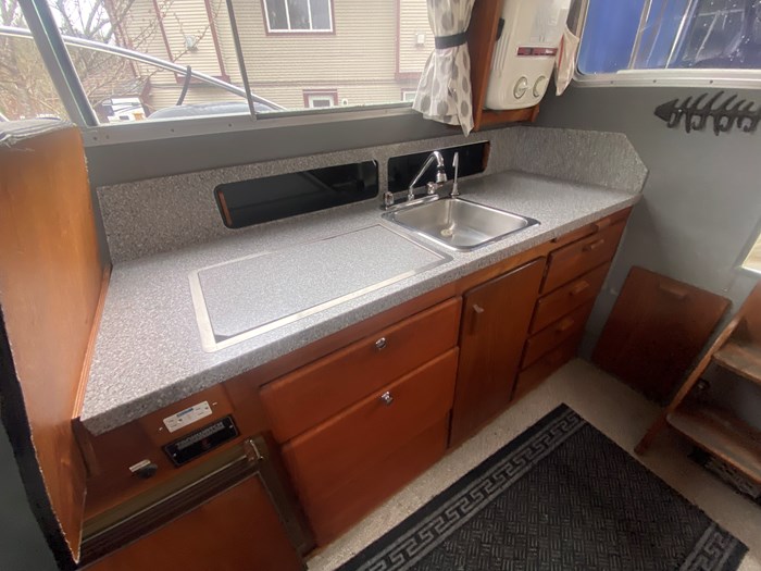 1989 Commander 26' Photo 6 of 18