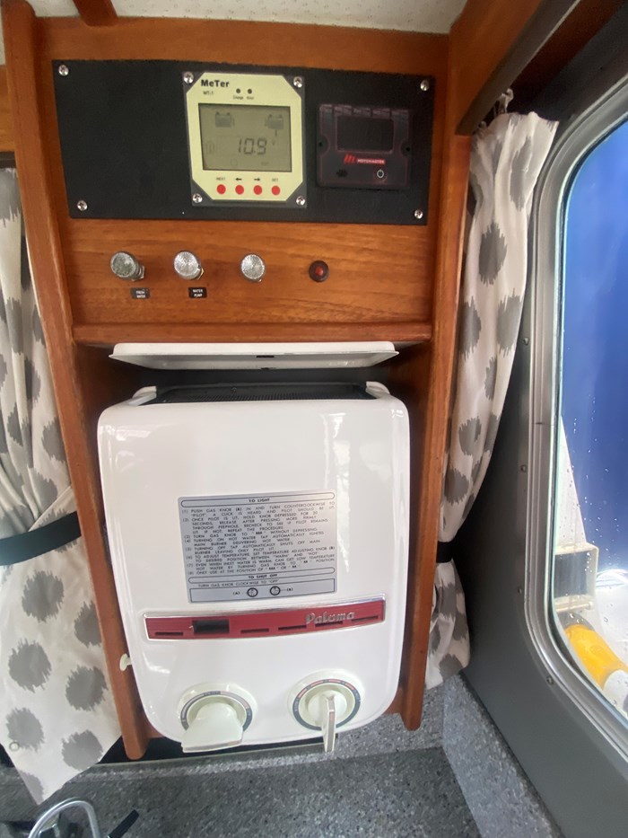 1989 Commander 26' Photo 8 of 18