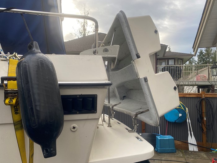 1989 Commander 26' Photo 4 of 18