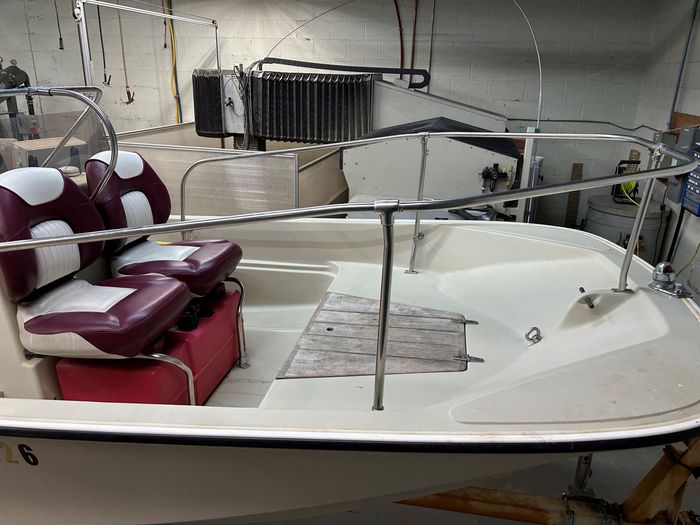 1978 Boston Whaler Montauk 17 Photo 4 of 10