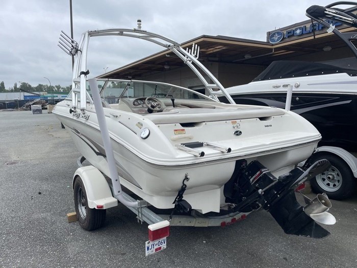 2003 Sea Ray 185 br Photo 4 sur 5