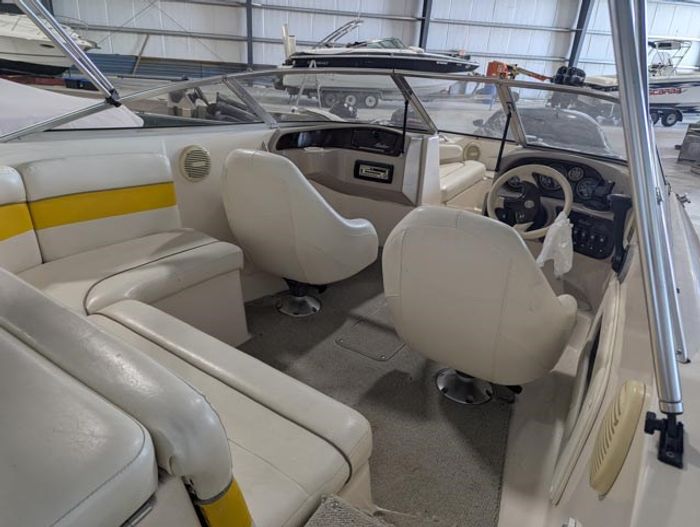 2003 Rinker 192 Captiva Photo 7 sur 22