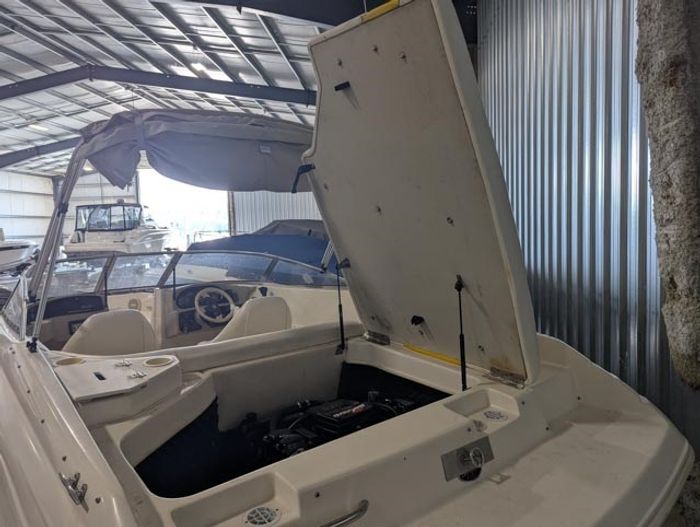 2003 Rinker 192 Captiva Photo 9 sur 22
