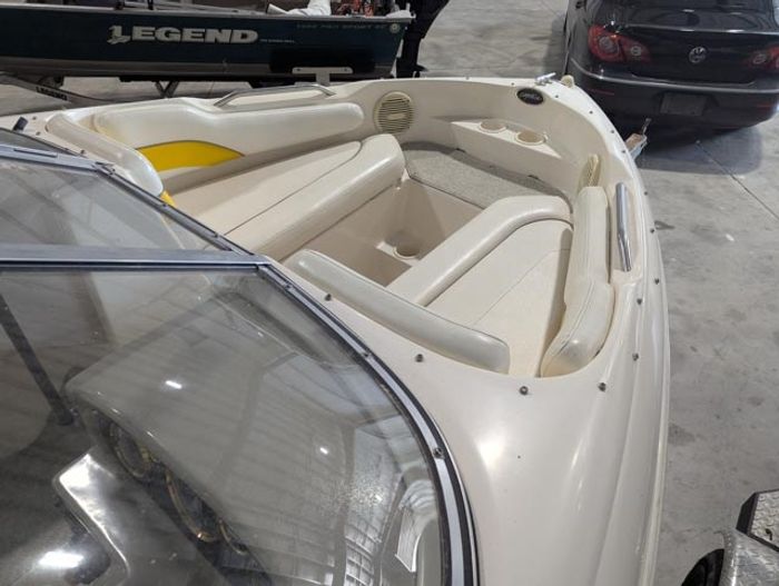2003 Rinker 192 Captiva Photo 16 sur 22