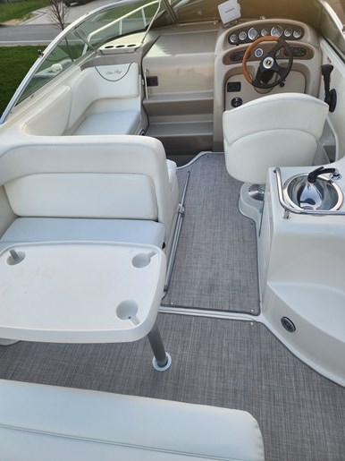 2001 Sea Ray Sundancer 260 Photo 6 of 21